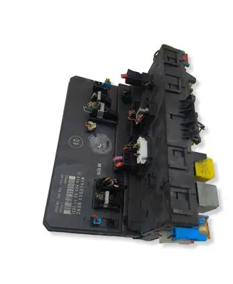 Mercedes-Benz Vito Viano W639 SAM control unit 6395450301 356165