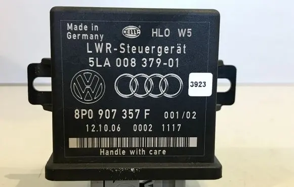 Audi A6 S6 C6 4F Light module LCM 5LA00837901 8P0907357F