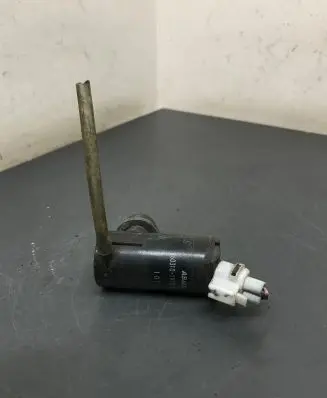 Mazda 6 Windscreen/windshield washer pump 8603101970
