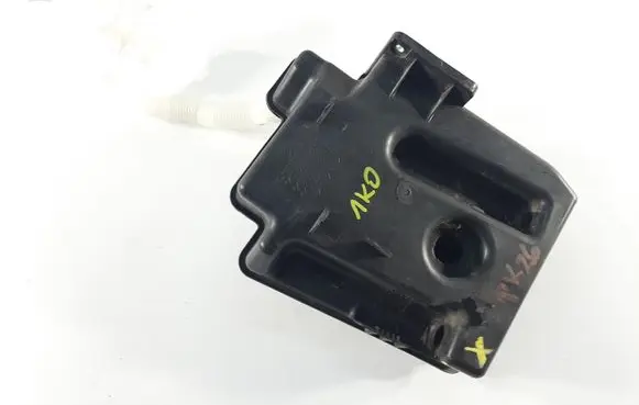 Audi A3 S3 8P Windshield washer fluid reservoir/tank 1K0955453Q 1K0955453R