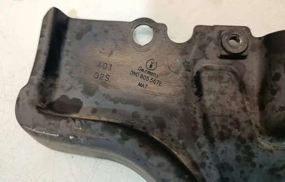 Volkswagen Tiguan Radiator support slam panel bracket 5N0805567E