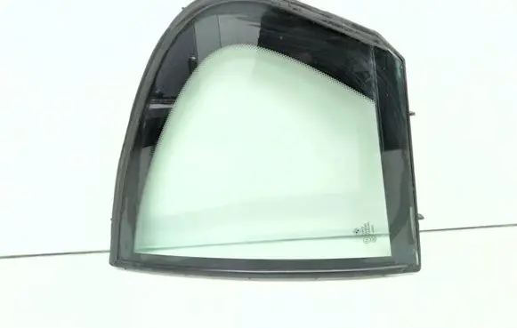 BMW 5 E60 E61 Rear vent window glass 43R00049 E000255 7033645