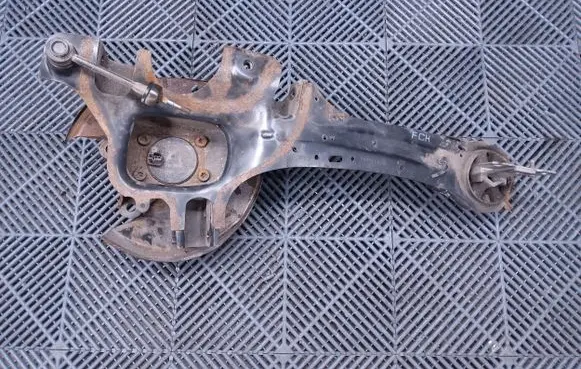 Ford S-MAX Rear wheel hub 6G915A968