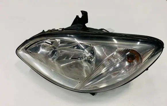 Mercedes-Benz Vito Viano W639 Headlight/headlamp A6398200161 1EG246041011