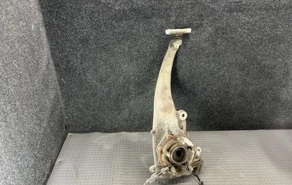 Jaguar XF X250 Front wheel hub