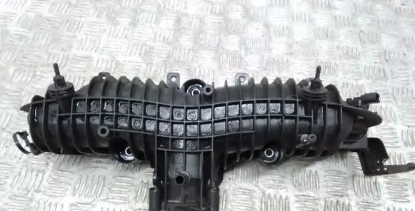Volvo S90, V90 Intake manifold 31465677
