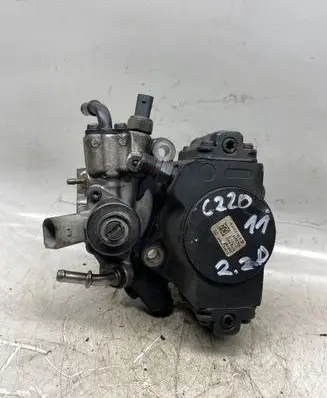 Mercedes-Benz C W204 Fuel injection high pressure pump A6510700701