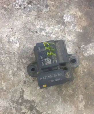 Mercedes-Benz C AMG W204 Glow plug pre-heat relay A6519000900 12240017681