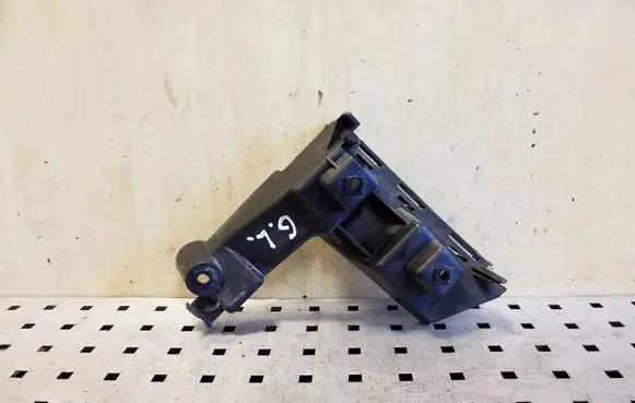 Volvo XC70 Rear bumper mounting bracket 30678650