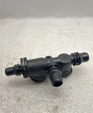 BMW X5 E53 Engine coolant pipe/hose 17107559966