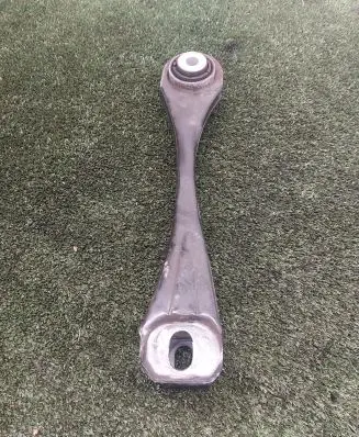 BMW i3 Rear upper control arm/wishbone 6852270