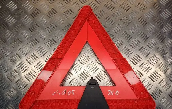 Audi A6 S6 C6 4F Emergency warning sign 4B5860251E 8E5860285A