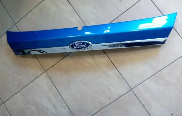Ford Fiesta Tailgate/trunk spoiler C1BBA43404AEW C1BBA43404BFW NE70652
