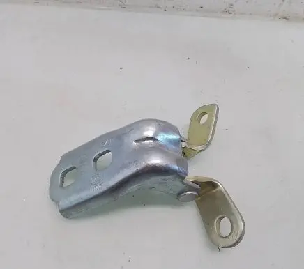 Opel Insignia B Front door upper hinge A046057