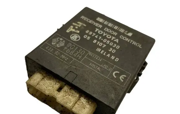 Toyota Avensis T220 Other control units/modules 8974105030 05810730