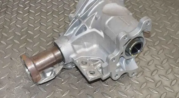 Volvo XC40 Gearbox transfer box case P31492988