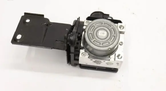 Volkswagen Golf VII Master brake cylinder 5Q0614517C