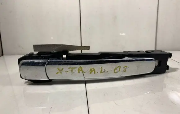 Nissan X-Trail T31 Front door exterior handle