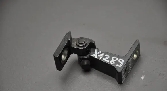 Audi A3 8Y Rear door lower hinge 8V5833403C