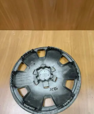 Opel Zafira B R16 wheel hub/cap/trim 13209734 13209732 13209733