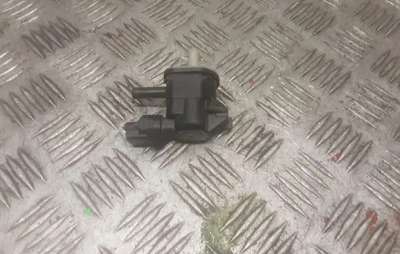 Lexus IS 220D-250-350 Vacuum valve 9091012276 1362007010