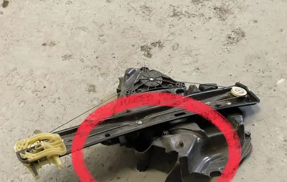 BMW M5 F90 Rear door window regulator motor 7455084 0019770489 C35317105