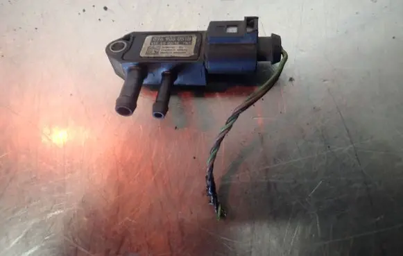 Toyota Urban Cruiser (XP110) Exhaust pressure sensor 076906051B