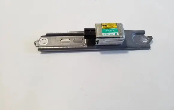 Lexus RX 330 - 350 - 400H Airbag deployment crash/impact sensor 8986048020 1879000711