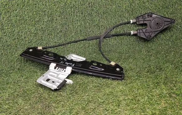 Ford Fiesta Rear window lifting mechanism without motor 9CRB
