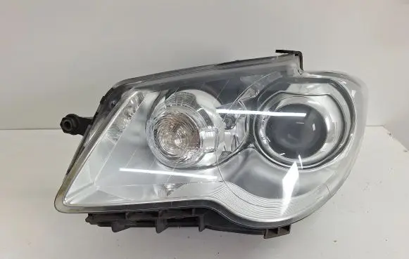 Volkswagen Touran I Headlight/headlamp 1T1941753