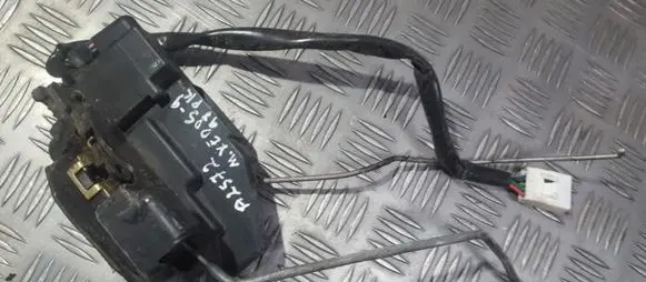 Mazda Xedos 9 Front door lock 1528007140 152800-7140