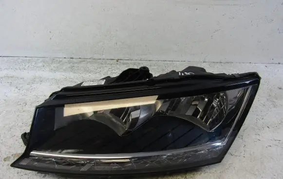 Skoda Fabia Mk3 (NJ) Headlight/headlamp 6V1941015D