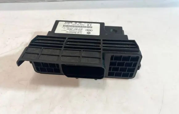 Audi Q7 4L Power management control unit 4F0907280D
