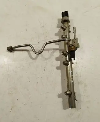 BMW 3 E90 E91 Fuel main line pipe 7562474
