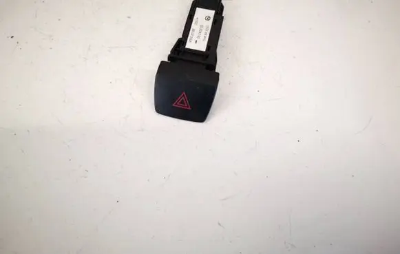 Mazda 2 Hazard light switch d651664h0 k1827