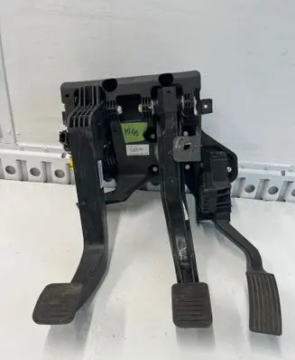 Fiat Ducato Pedal assembly 01373301080
