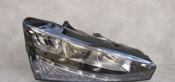 Skoda Scala Headlight/headlamp 657941016 357941015 90176072