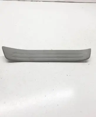 Lexus RX 330 - 350 - 400H Rear sill trim cover 6791548050