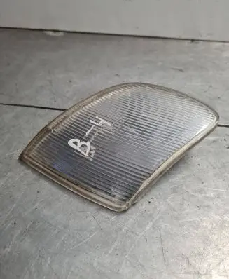 Volkswagen PASSAT B4 Front reflector 084411511R1