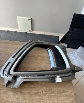 KIA Sorento Front fog light trim/grill 86525C5040