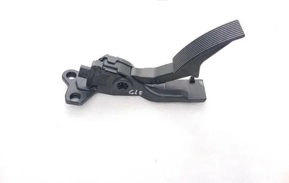 Mercedes-Benz GLE (W166 - C292) Accelerator throttle pedal A2923000100