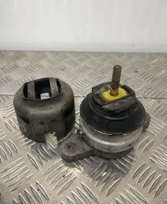 Audi A8 S8 D3 4E Gearbox mount 4E0399151CE