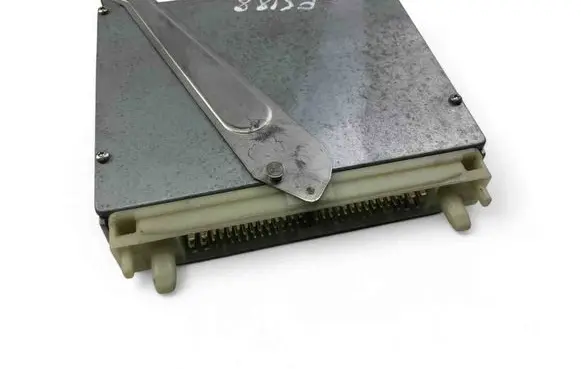 Volvo V70 Engine control unit/module S103955412C