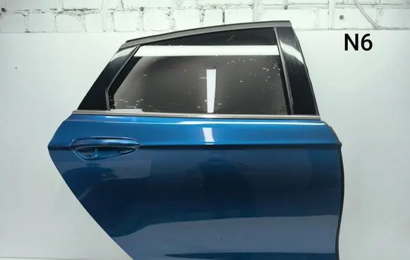 Ford Fusion II Rear door