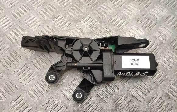 Audi A5 8T 8F Seat belt adjustment motor 8F0857759