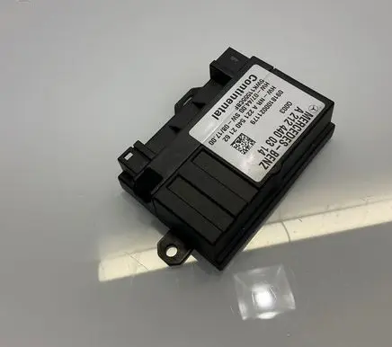 Mercedes-Benz E W212 Fuel injection pump control unit/module A2124400314 0918100021179 5WK11555CBF