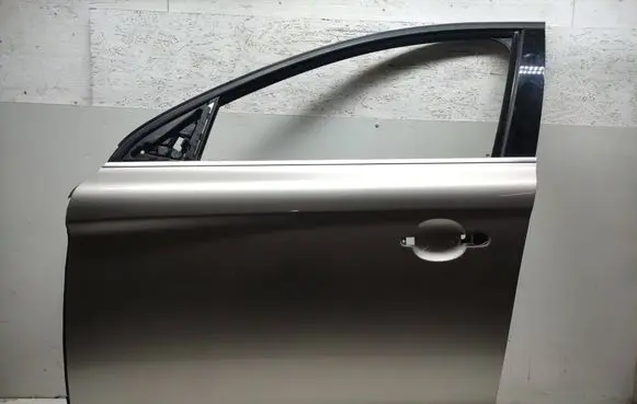 Volvo XC60 Front door