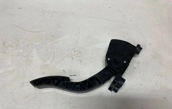 Hyundai i20 (PB PBT) Accelerator throttle pedal 351904A700