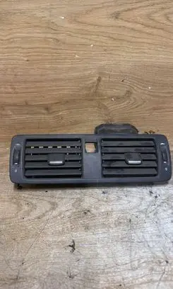 Volvo S40 Dash center air vent grill 