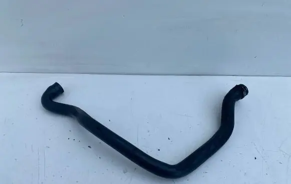 Volvo V70 Engine coolant pipe/hose